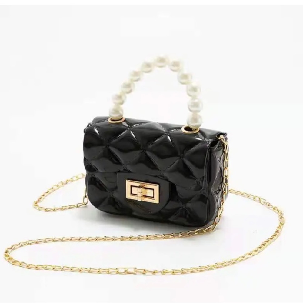 Beautiful crossbody for those who is stylish